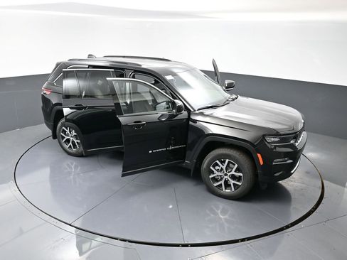 New 2025 Jeep Grand Cherokee Limited w/ Trailer Tow Package image 52