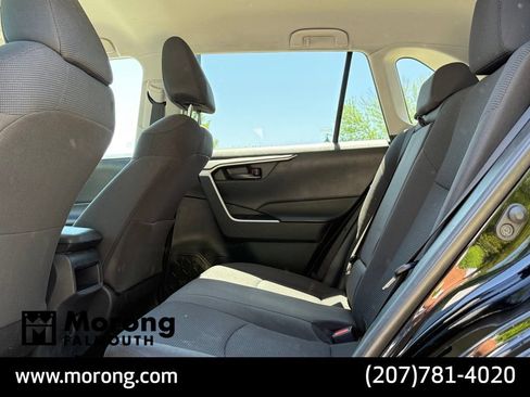 Used 2021 Toyota RAV4 LE AWD/4WD image 23