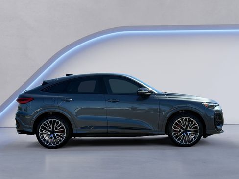 New 2026 Audi SQ5 Premium Plus AWD/4WD image 5