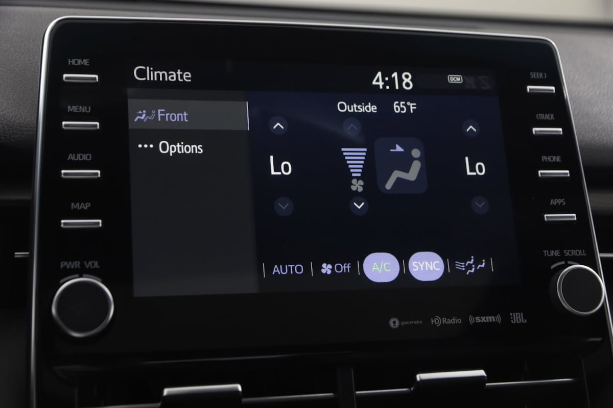 Used 2019 Toyota Avalon XLE w/ Moonroof Package FWD image 28