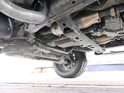 Used 2006 Toyota Tundra SR5 w/ All Weather Guard Pkg image 46