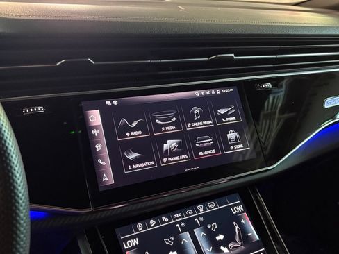 Used 2024 Audi SQ8 Prestige w/ Prestige Package AWD/4WD image 27