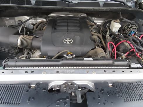 Used 2017 Toyota Tundra Limited AWD/4WD image 13