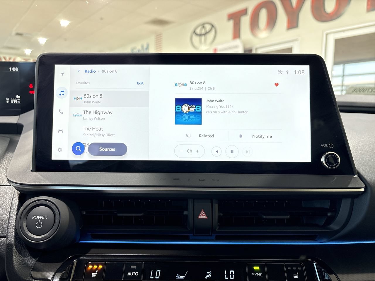New 2027 Toyota Prius Plug-In Hybrid FWD image 17