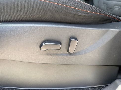 Used 2024 Nissan Frontier PRO-4X w/ Technology Package image 15