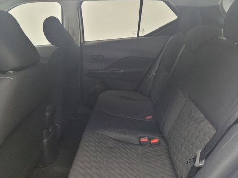 Used 2021 Nissan Kicks S FWD image 18