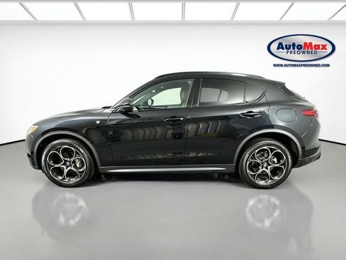Used 2023 Alfa Romeo Stelvio Ti AWD/4WD image 9