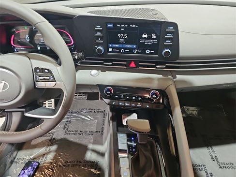 New 2026 Hyundai Elantra SEL Sport image 19