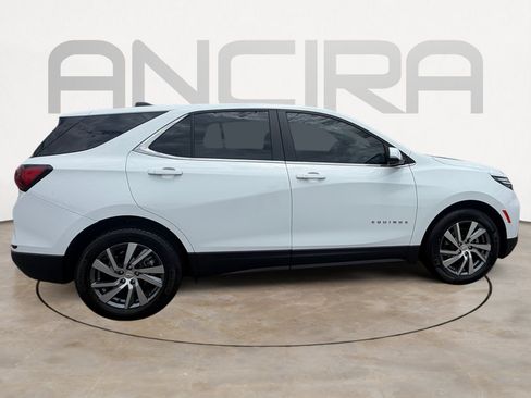 Used 2024 Chevrolet Equinox LT FWD image 12
