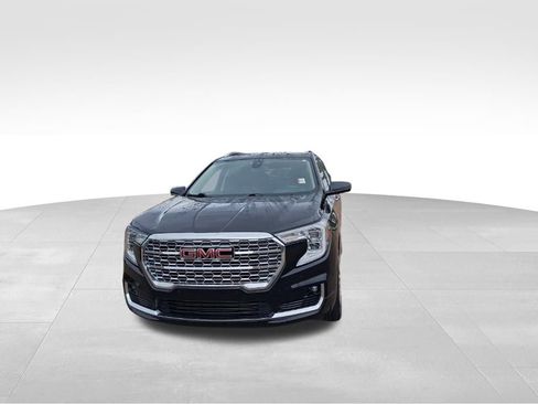 Certified 2022 GMC Terrain Denali image 4