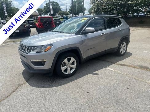 Used 2020 Jeep Compass Latitude FWD image 8