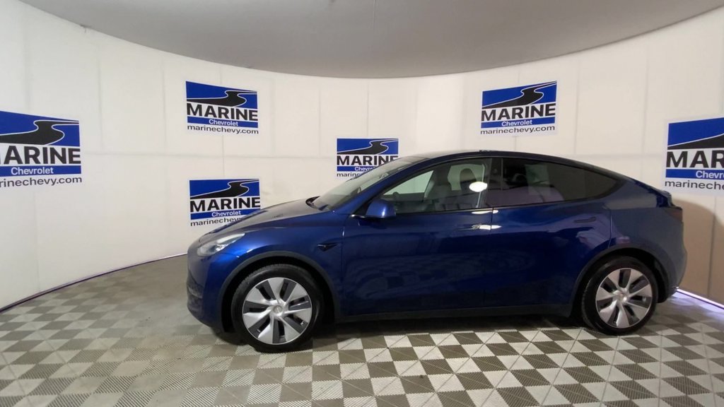 Used 2023 Tesla Model Y Long Range AWD/4WD image 7