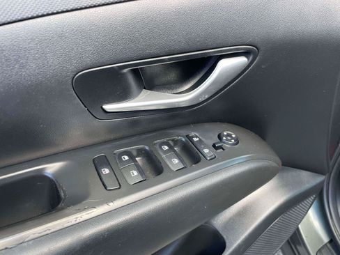 Used 2022 Hyundai Tucson SEL AWD/4WD image 16