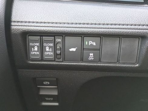 New 2026 Honda Odyssey Touring image 26