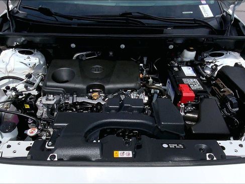 Used 2023 Toyota RAV4 XLE FWD image 10
