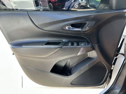 Used 2023 Chevrolet Equinox LT FWD image 29