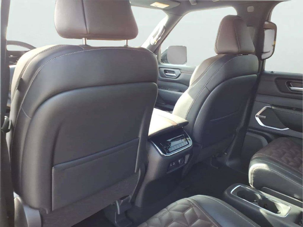 New 2026 Nissan Armada Platinum Reserve AWD/4WD image 13