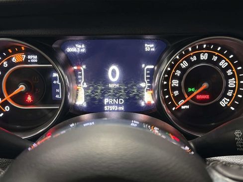 Used 2021 Jeep Wrangler Unlimited Sahara w/ Uconnect 4C Nav & Sound Group AWD/4WD image 25