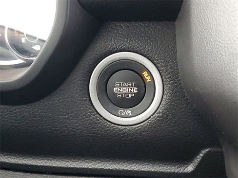 Used 2024 RAM 1500 Big Horn image 27