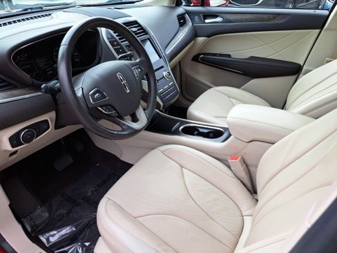 Used 2019 Lincoln MKC Reserve w/ MKC Technology Package image 11