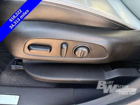 Used 2018 Chevrolet Equinox Premier FWD image 15