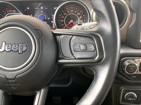 Used 2021 Jeep Wrangler Unlimited Sport image 26