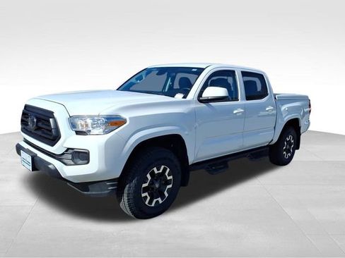 Used 2021 Toyota Tacoma SR image 2