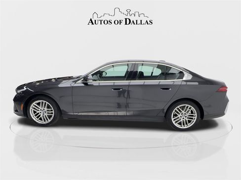 Used 2024 BMW 530i image 6