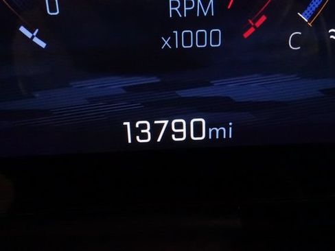 Used 2025 Chevrolet Equinox LT FWD image 17
