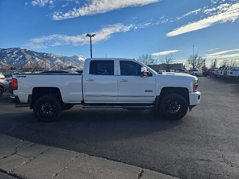 Used 2018 Chevrolet Silverado 2500 High Country w/ Duramax Plus Package image 4