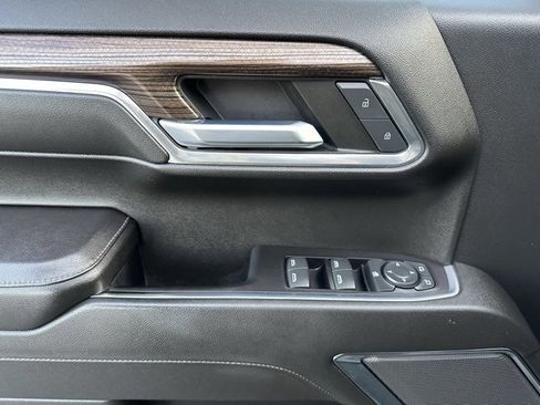 Certified 2022 Chevrolet Silverado 1500 LT Trail Boss image 3