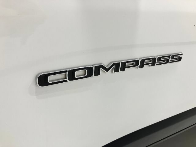 Used 2025 Jeep Compass Limited AWD/4WD image 25
