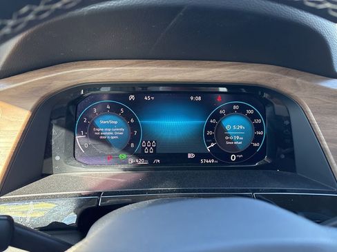 Used 2025 Volkswagen Atlas SE image 34