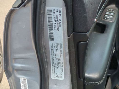 Used 2021 Jeep Grand Cherokee Limited AWD/4WD image 37