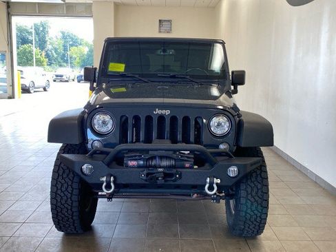 Used 2017 Jeep Wrangler Unlimited Sport w/ Quick Order Package 24S AWD/4WD image 3