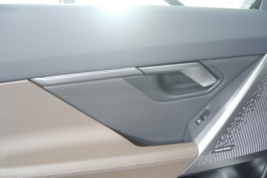 Used 2024 BMW i5 eDrive40i w/ Premium Package RWD image 14
