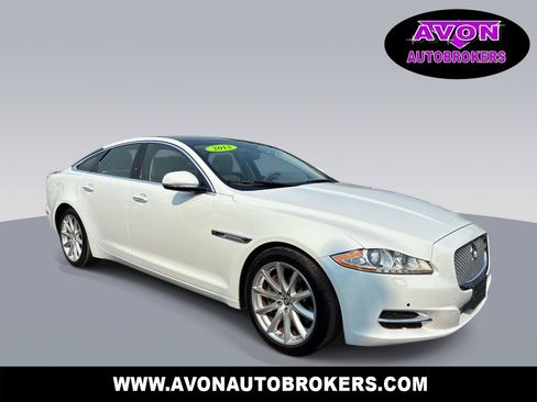 Used 2013 Jaguar XJ RWD image 1