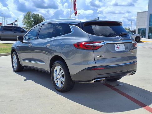Used 2019 Buick Enclave Premium FWD image 2