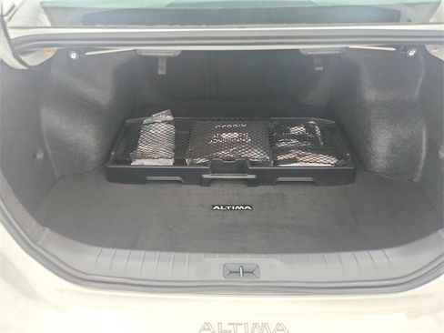 New 2025 Nissan Altima 2.5 SR w/ SR Premium Package image 45