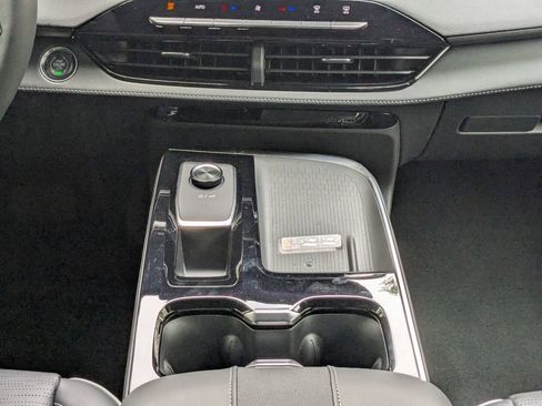 New 2026 Buick Enclave Sport Touring w/ Power Package FWD image 20