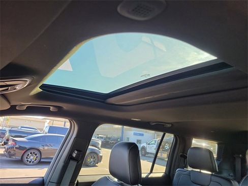 New 2025 Jeep Grand Cherokee L Altitude image 31