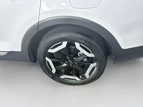 Used 2025 Kia Telluride S FWD image 11