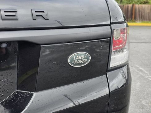Used 2017 Land Rover Range Rover Sport HSE image 32
