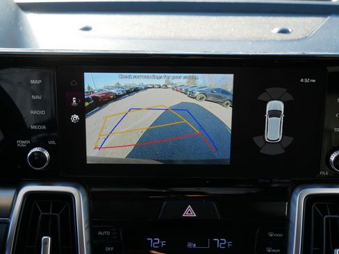 Certified 2023 Kia Sorento EX image 27