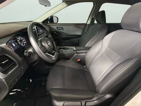 Used 2023 Nissan Rogue S image 17