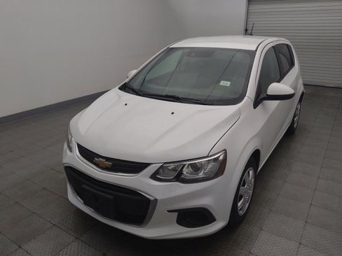 Used 2019 Chevrolet Sonic LT FWD image 15