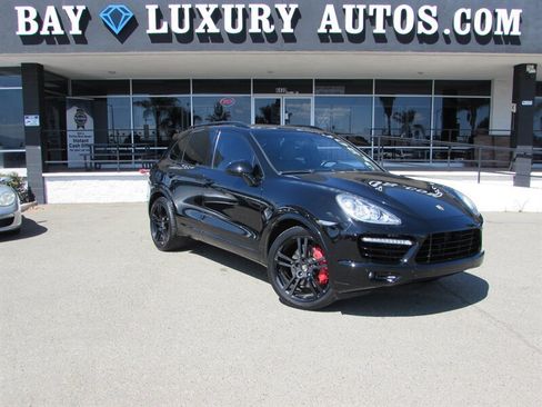 Used 2012 Porsche Cayenne Turbo AWD/4WD image 1