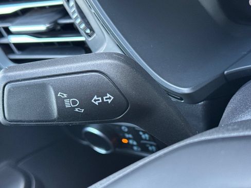 Used 2025 Ford Escape ST-Line FWD image 37