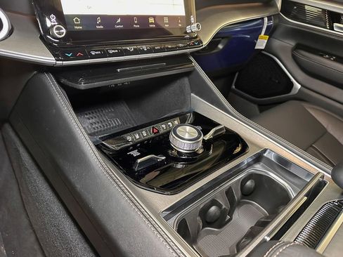 New 2026 Jeep Grand Wagoneer L Limited image 34