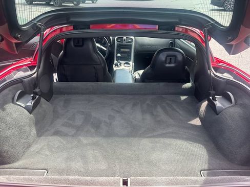 Used 2005 Chevrolet Corvette Coupe w/ Preferred Equipment Group RWD image 19